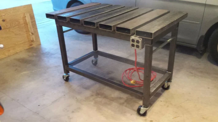 Sturdy Welding Table by Instructables